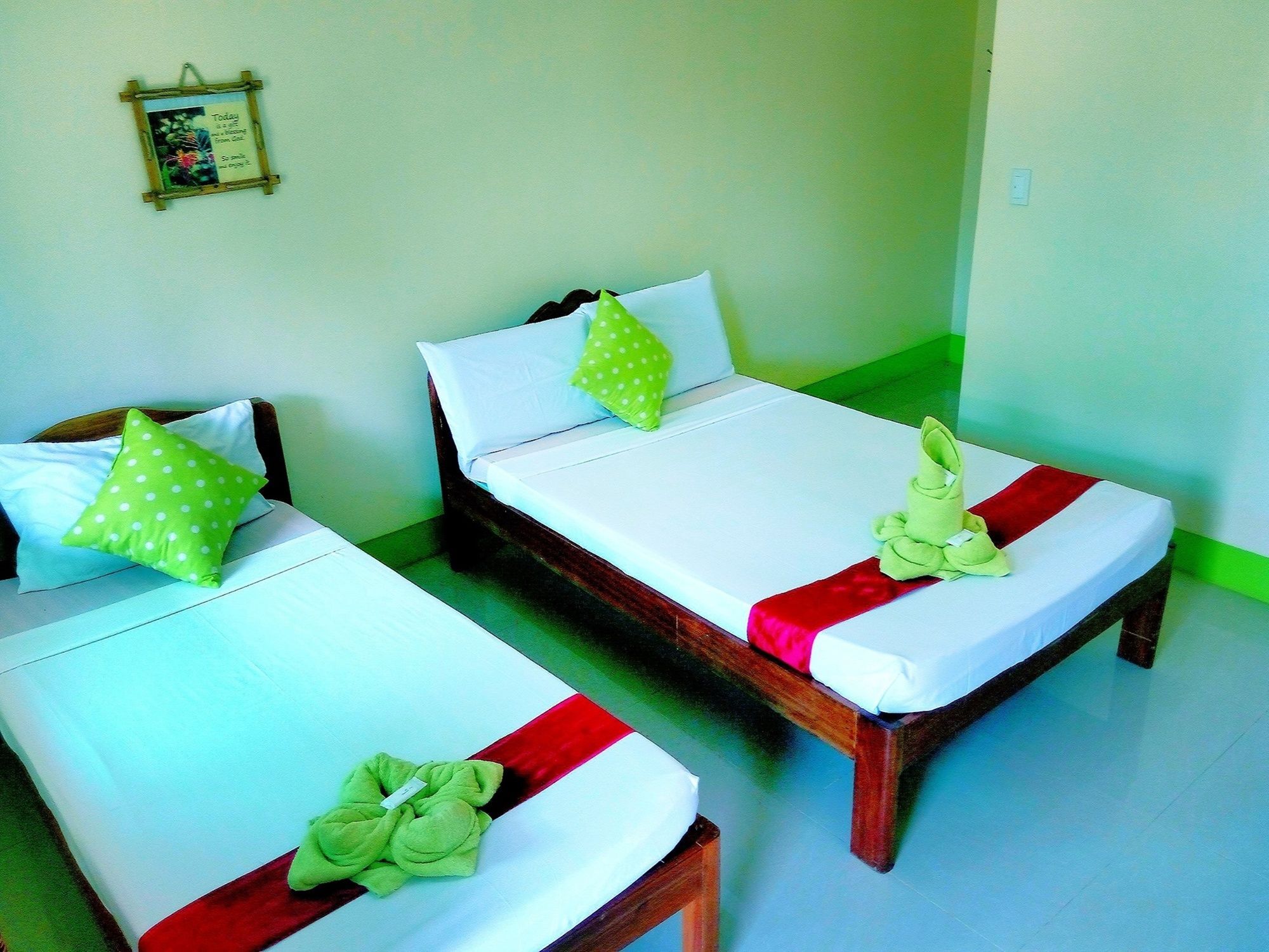 Green Park Tourist Inn Puerto Princesa Luaran gambar